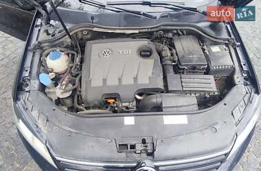 Універсал Volkswagen Passat 2012 в Хмельницькому