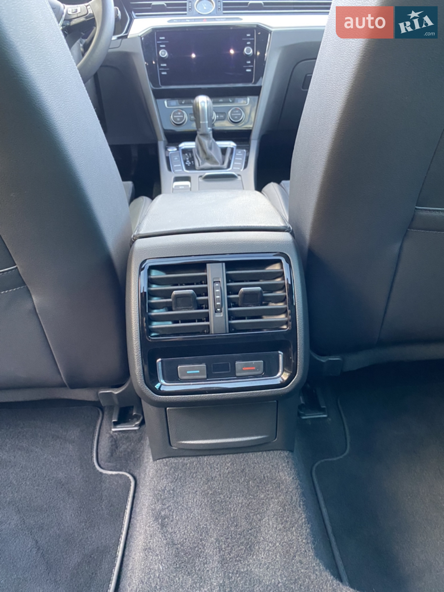 2019 Volkswagen Passat - мініатюра 37