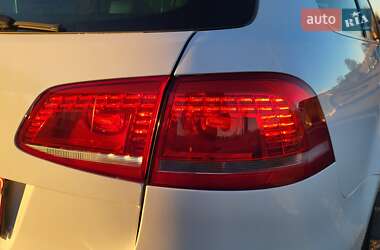 Універсал Volkswagen Passat 2012 в 