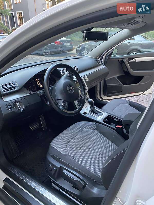 Универсал Volkswagen Passat 2014 в Львове