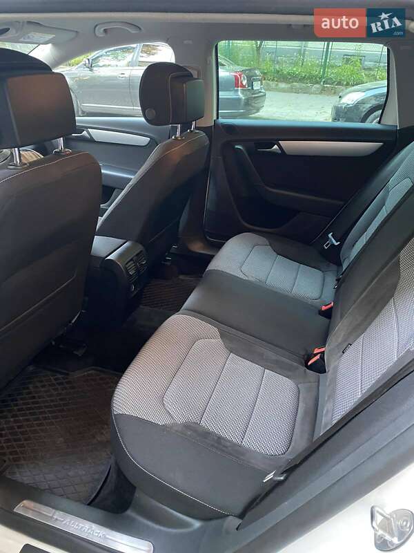 Универсал Volkswagen Passat 2014 в Львове