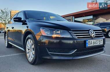 Седан Volkswagen Passat 2015 в Киеве