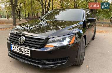 Седан Volkswagen Passat 2012 в Олександрії