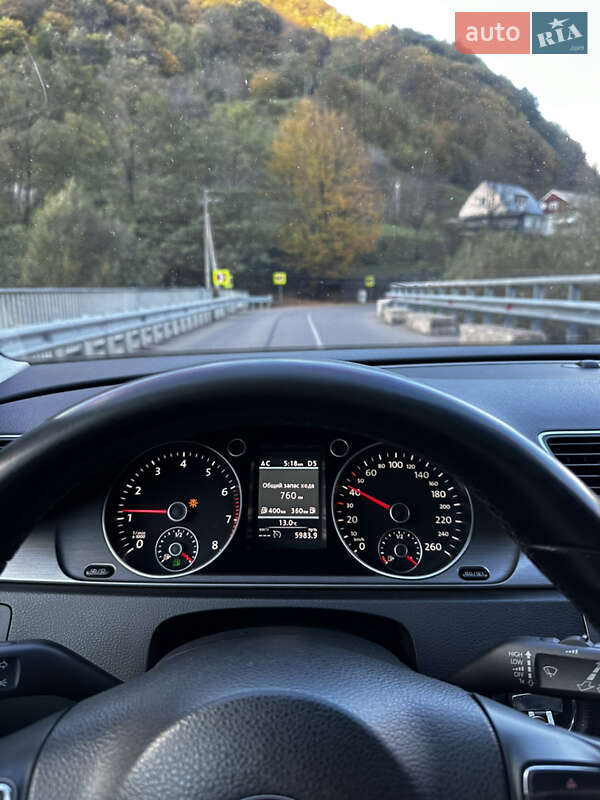 Универсал Volkswagen Passat 2013 в Ужгороде