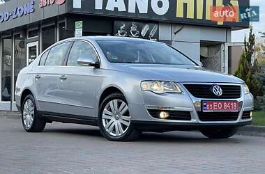 Седан Volkswagen Passat 2006 в Сарнах