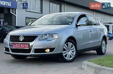 Седан Volkswagen Passat 2006 в Сарнах