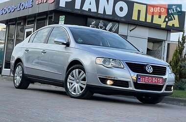 Седан Volkswagen Passat 2006 в Сарнах