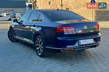 Седан Volkswagen Passat 2018 в Одесі