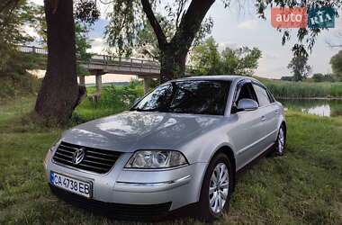 Седан Volkswagen Passat 2005 в Черкассах