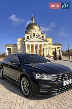 Седан Volkswagen Passat 2016 в Болграді