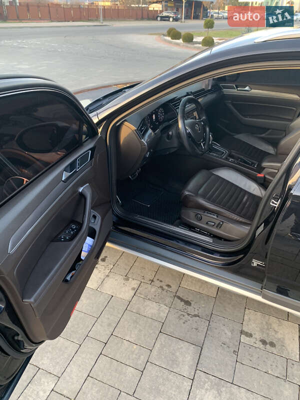 Универсал Volkswagen Passat 2015 в Хусте