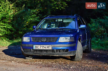 Универсал Volkswagen Passat 1999 в Бориславе