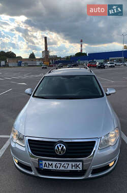 Универсал Volkswagen Passat 2010 в Житомире