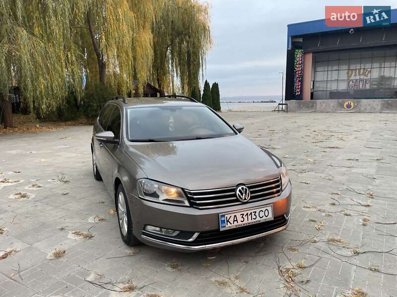 Универсал Volkswagen Passat 2011 в Николаеве