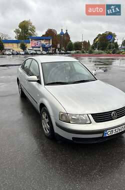 Седан Volkswagen Passat 2000 в Чернігові