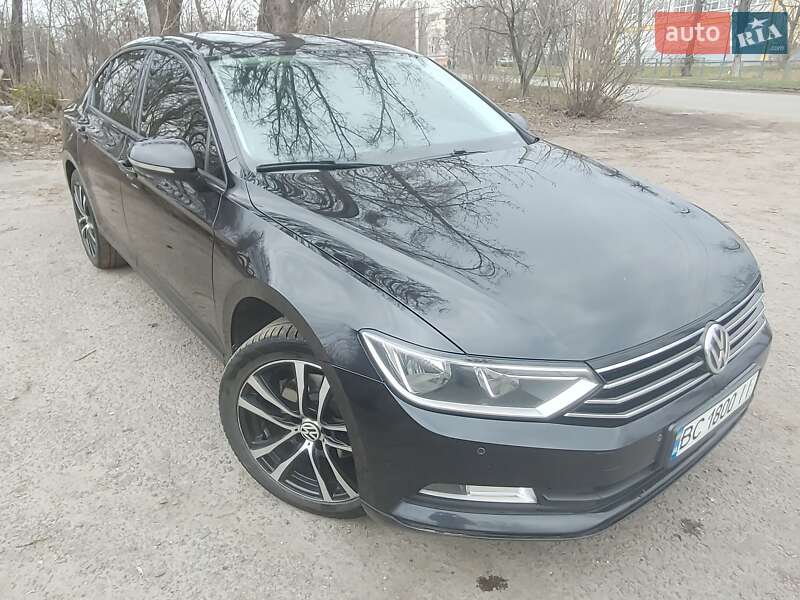 Седан Volkswagen Passat 2016 в Шептицькому