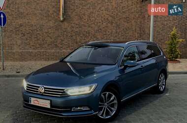 Универсал Volkswagen Passat 2016 в Одессе