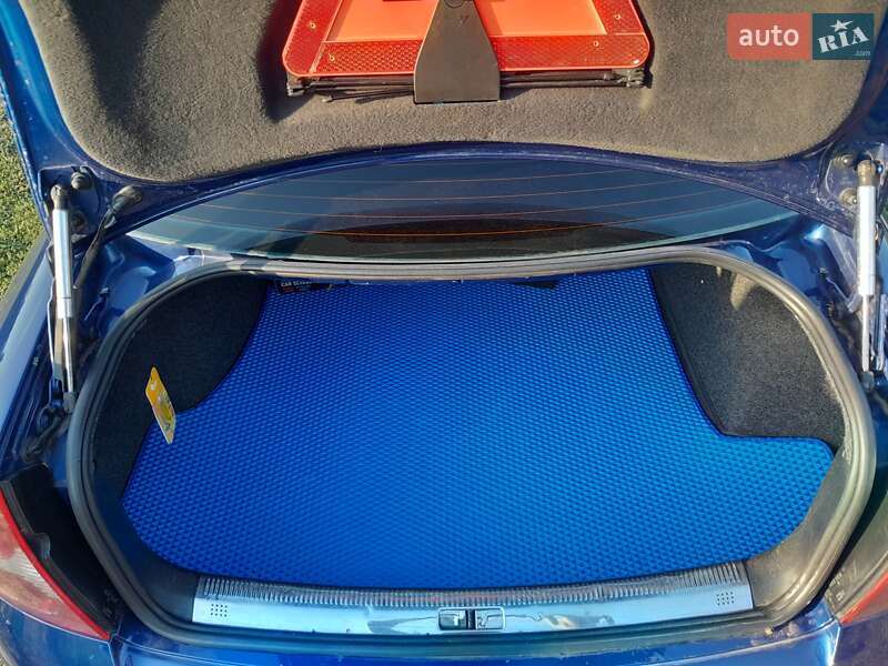 Седан Volkswagen Passat 2001 в Карлівці