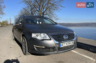 Універсал Volkswagen Passat 2005 в Бурштині