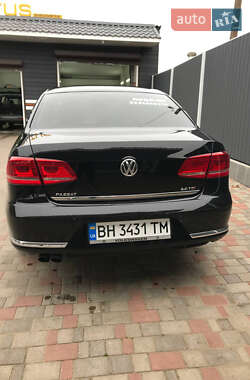 Седан Volkswagen Passat 2011 в Одессе