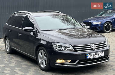 Універсал Volkswagen Passat 2011 в Чернівцях