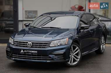 Седан Volkswagen Passat 2018 в Харкові