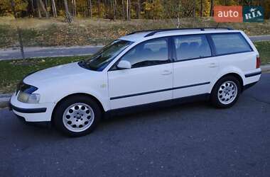 Універсал Volkswagen Passat 1998 в Києві