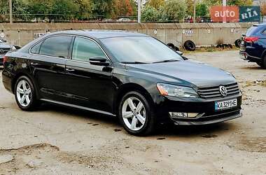 Седан Volkswagen Passat 2012 в Києві