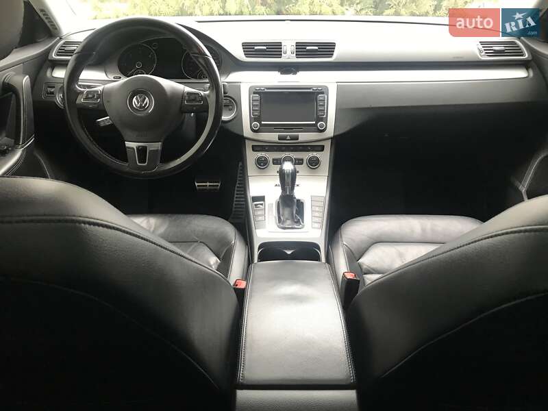 Универсал Volkswagen Passat 2012 в Ковеле