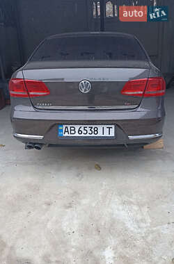 Седан Volkswagen Passat 2012 в Бару