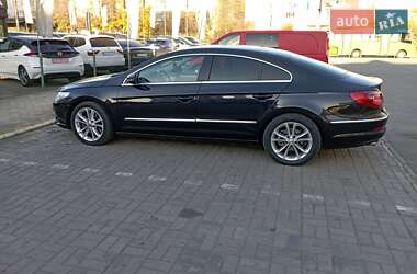 Седан Volkswagen Passat 2011 в Чернівцях