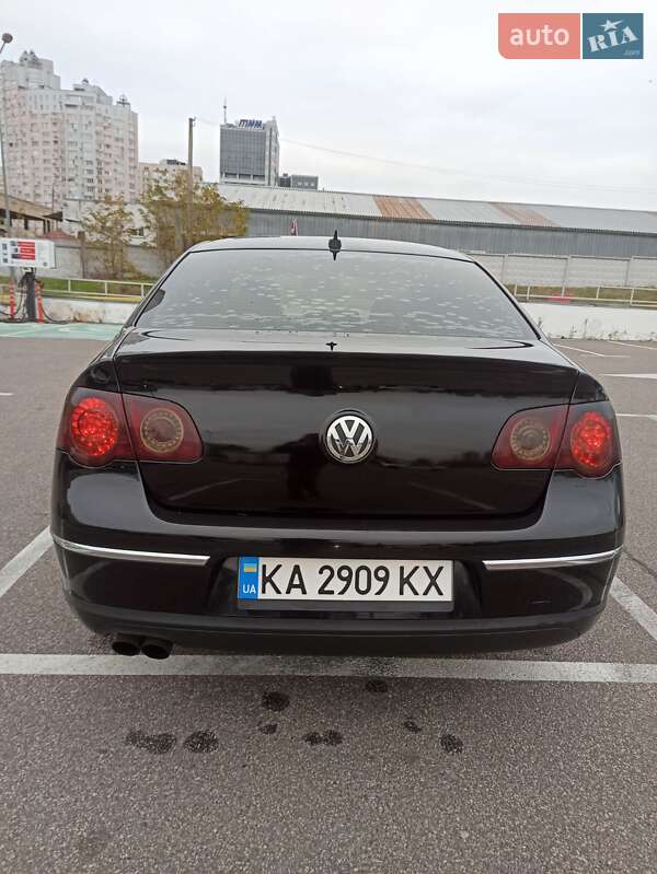 Седан Volkswagen Passat 2006 в Києві