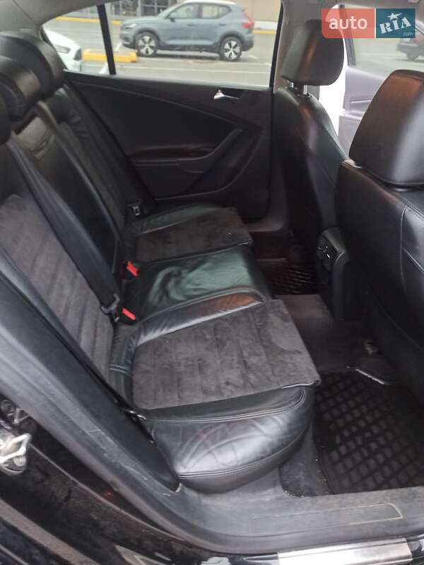 Седан Volkswagen Passat 2006 в Києві