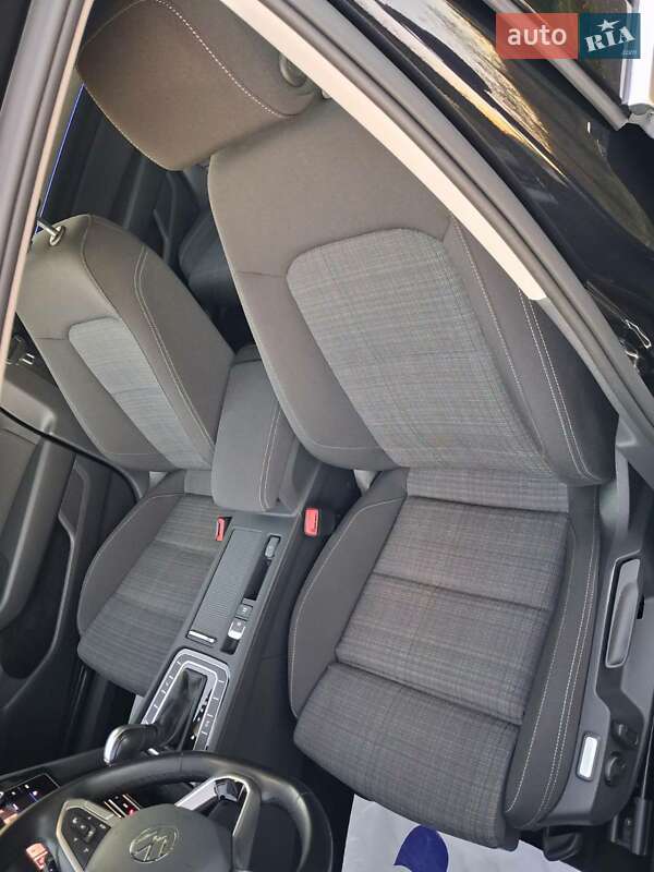 Универсал Volkswagen Passat 2020 в Калуше