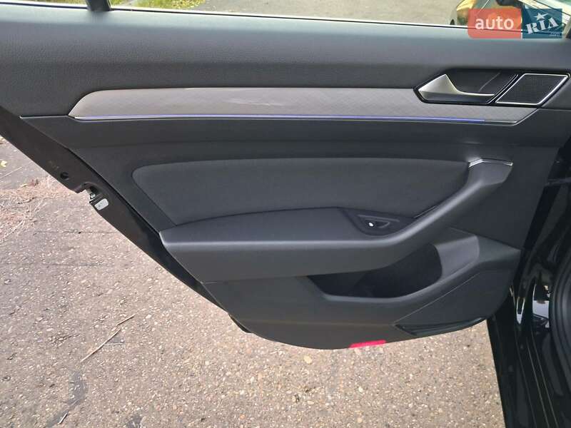 Универсал Volkswagen Passat 2020 в Калуше