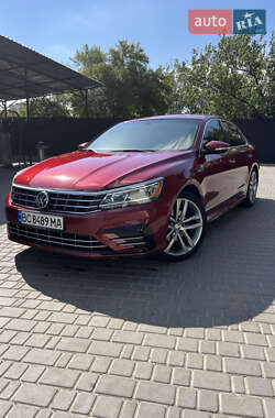 Седан Volkswagen Passat 2017 в Первомайську