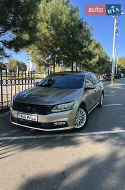 Седан Volkswagen Passat 2016 в Одесі