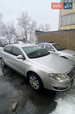 Седан Volkswagen Passat 2006 в Києві