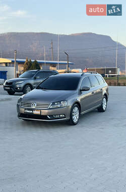 Універсал Volkswagen Passat 2011 в Хусті