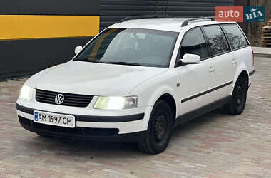 Універсал Volkswagen Passat 1998 в Житомирі