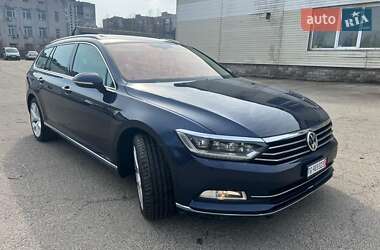 Універсал Volkswagen Passat 2016 в Києві