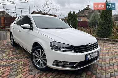 Седан Volkswagen Passat 2012 в 