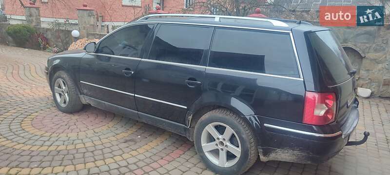 Універсал Volkswagen Passat 2004 в Миколаєві