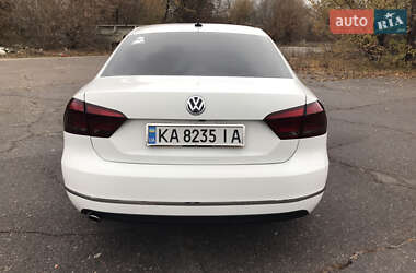 Седан Volkswagen Passat 2015 в Мироновке