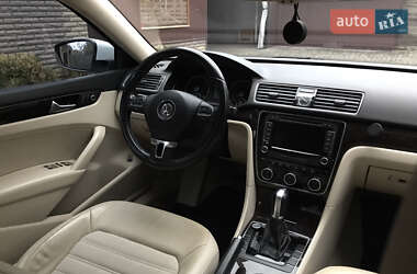 Седан Volkswagen Passat 2015 в Мироновке