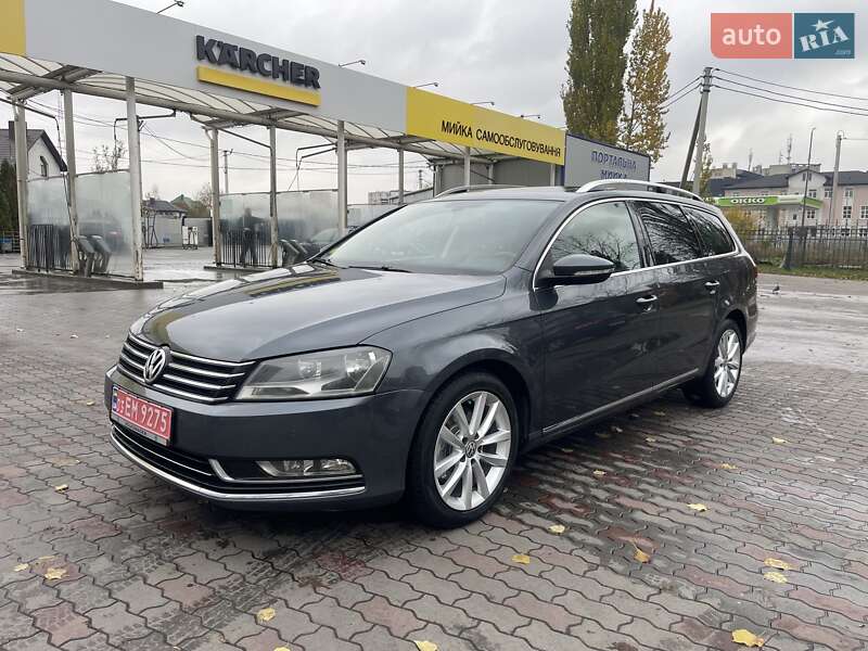 Универсал Volkswagen Passat 2011 в 