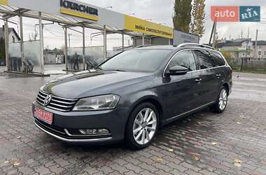 Универсал Volkswagen Passat 2011 в 