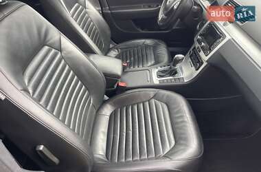 Универсал Volkswagen Passat 2011 в 