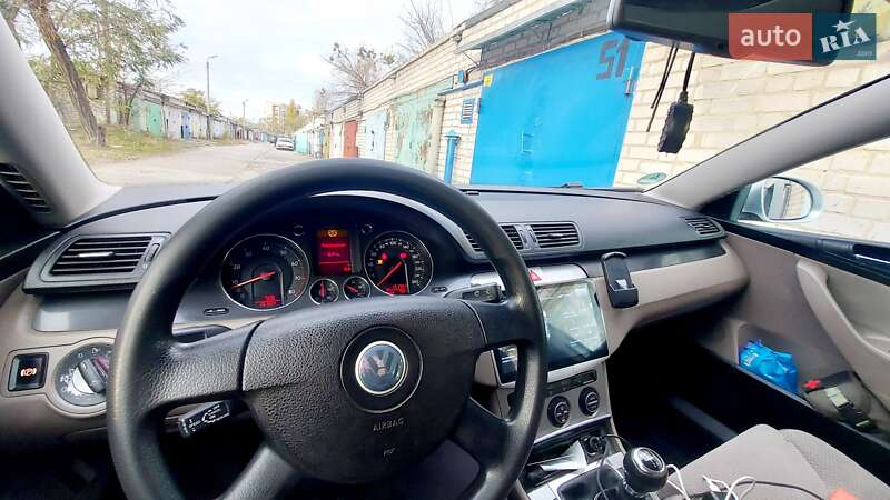 Универсал Volkswagen Passat 2005 в Светловодске