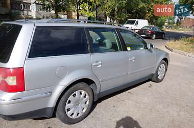 Универсал Volkswagen Passat 2004 в Житомире